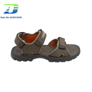 2024 New Fashion Simple Flat Bottom Casual Sandal Men's Comfortable and Breathable Outdoor Shoes