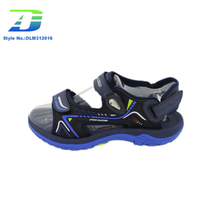 Outdoor New Style Fashion Magnetic Buckle Wear Resistant School Shoes Leisure Sandal