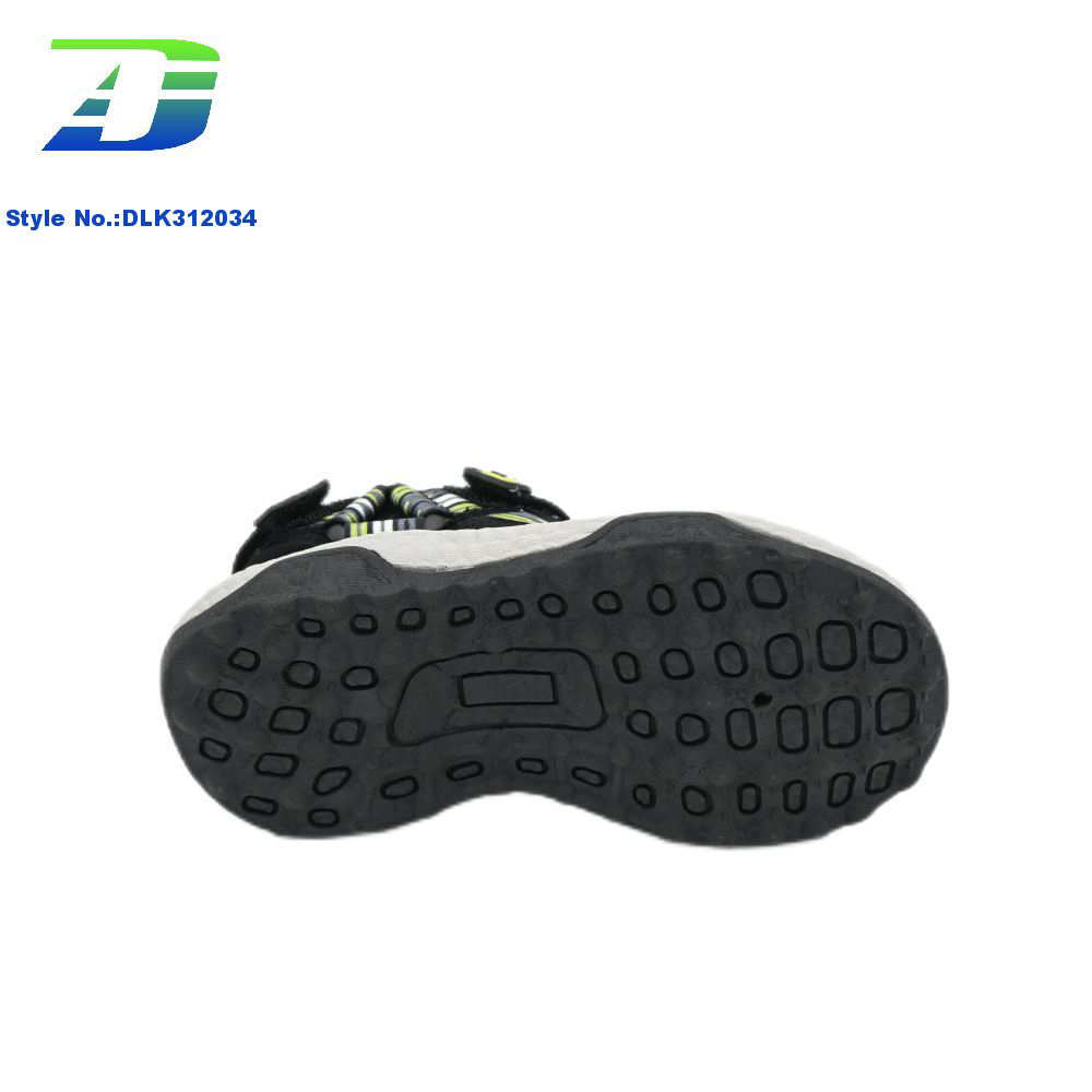 2024 New Campus Simple Casual Sandal for Boys and Girls Soft Sole Lightweight and Comfortable Outdoor Shoes