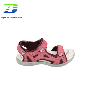 Summer New Beach Anti Slip Flat Bottom Outdoor Shoes Comfortable and Durable Women's Sports Sandal