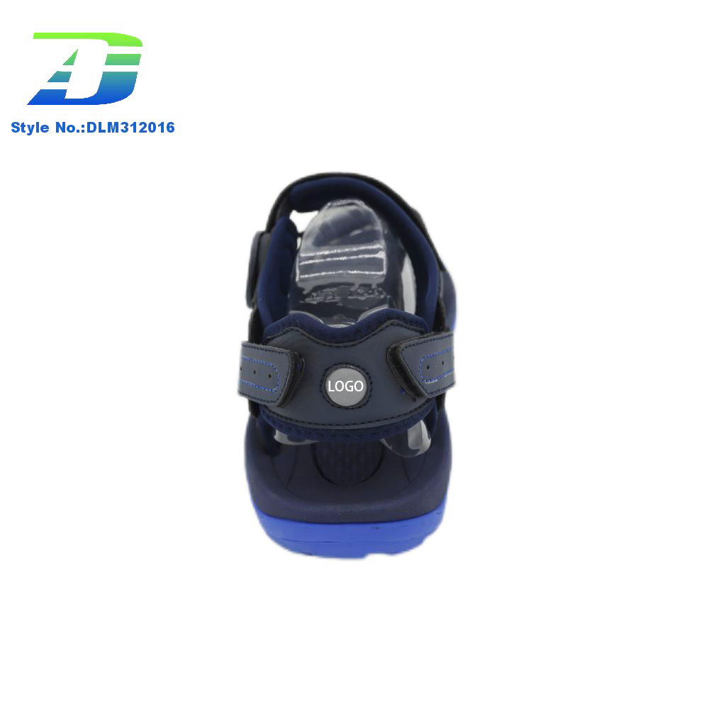 Outdoor New Style Fashion Magnetic Buckle Wear Resistant School Shoes Leisure Sandal