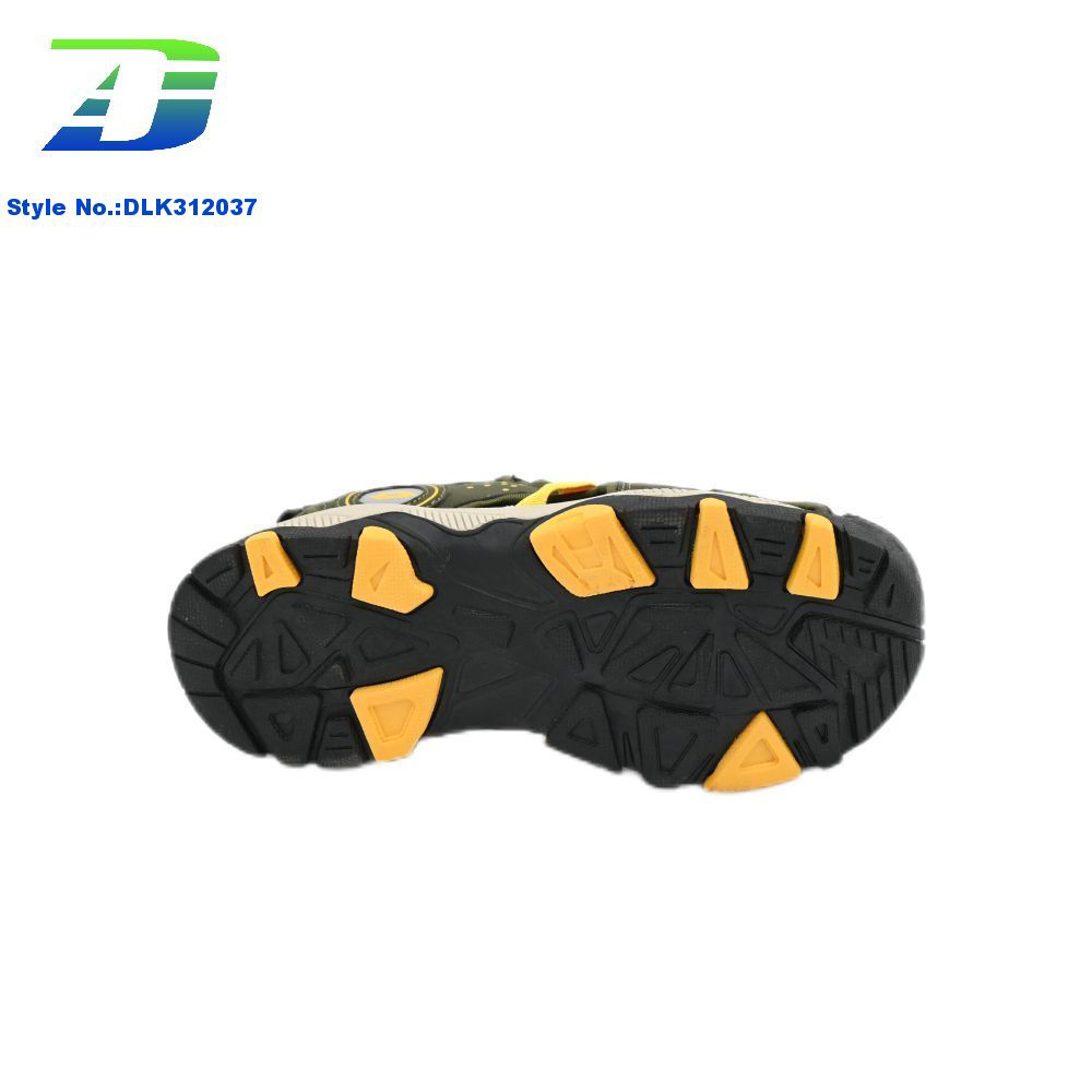 Summer Boys and Girls Breathable Beach Shoes Outdoor Anti Collision and Anti Slip Walking Sandal