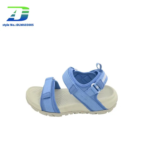 Stylish Minimalist Sandal Perfect for Warm Weather Outfits