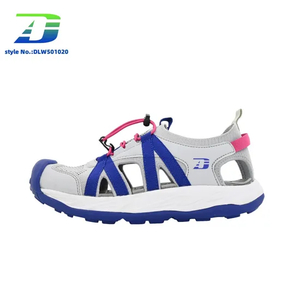 Lightweight Outdoor Women's Sandal with Toe-Enclosed Design for Comfort