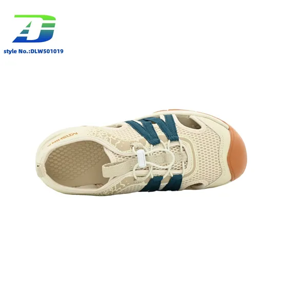 Lightweight and Comfortable Outdoor Sandal with Toe-Enclosed Design