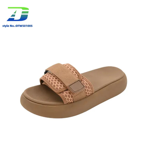 Trendy Women's Slippers Perfect for Casual Outdoor Activities