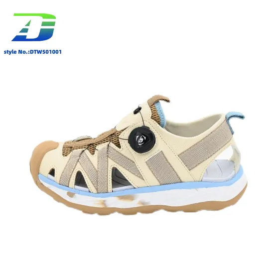 Vibrant Outdoor Closed-Toe Sandal for Women with Fashionable Touch