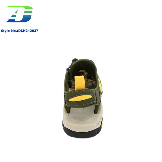 Summer New Boys and Girls Breathable Beach Shoes Outdoor Anti Collision and Anti Slip Walking Sandal