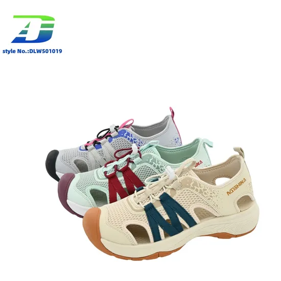 Lightweight and Comfortable Outdoor Sandal with Toe-Enclosed Design