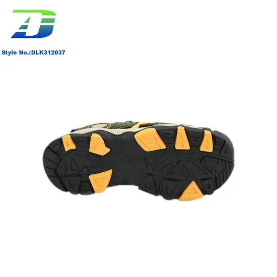 Summer New Boys and Girls Breathable Beach Shoes Outdoor Anti Collision and Anti Slip Walking Sandal
