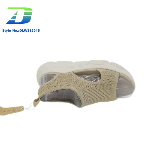 2024 Women's Sports Sandal Comfortable and Versatile Casual Beach Shoes