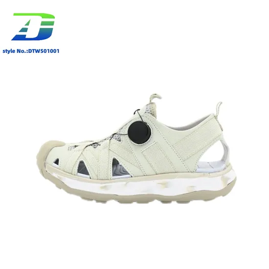 Vibrant Outdoor Closed-Toe Sandal for Women with Fashionable Touch
