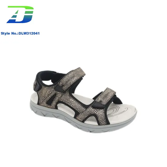 2024 New Simple Women's Flat Sandal Outdoor Anti Slip and Wear Resistant Beach Shoes