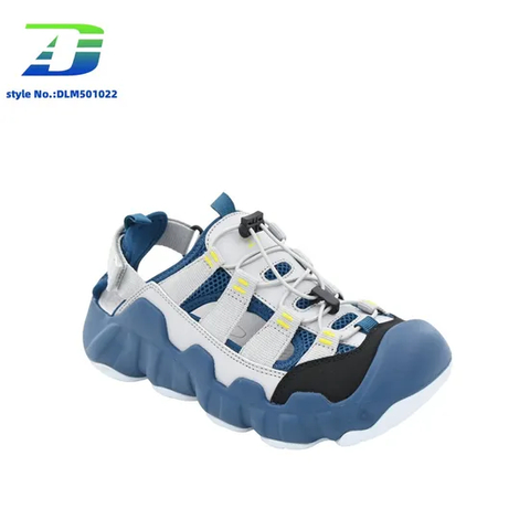 Sporty Outdoor Sandal for Men with Eye-Catching Color Combinations