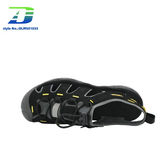 Men's Minimalist Closed-Toe Outdoor Sports Sandal for Adventure Seekers