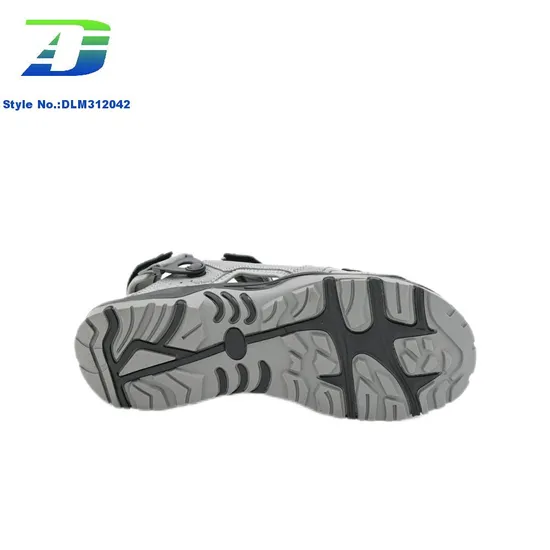 New Men's Summer Flat Bottom Shoes Comfortable and Anti Slip Simple Sandal