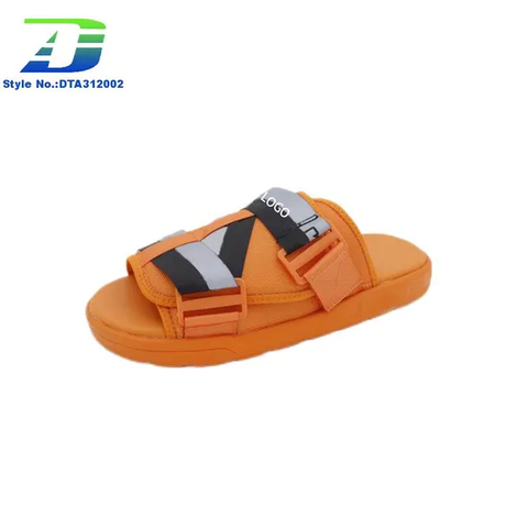 New Men and Women Fashionable and Versatile Couple Style Comfortable Sandals Indoor Outdoor Slippers