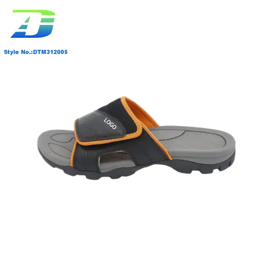 New Men's Slippers for Outdoor Breathable and Anti Slip Sandals for Summer Wear