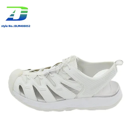 2025 New Men's Summer Comfortable Baotou Beach Shoes Breathable Sports Sandal
